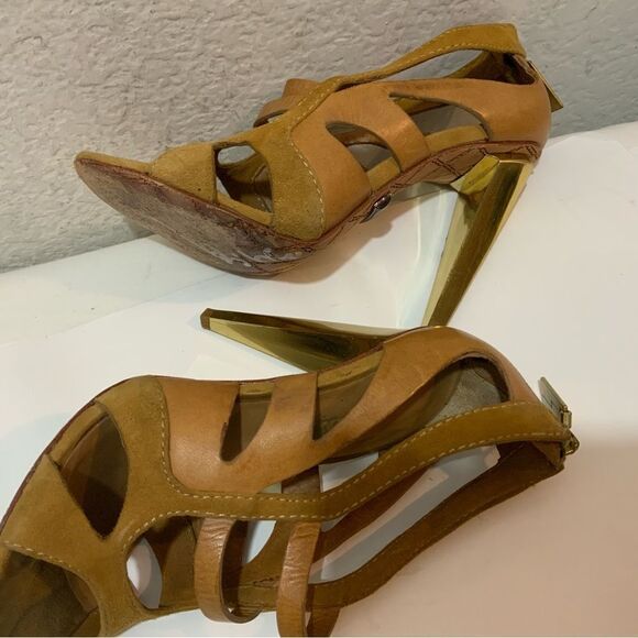 L.A.M.B. Tan Leather And Suede Strappy Sandals With Gold Heel Size 6 M - Picture 12 of 15